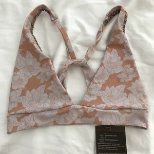 Acacia Tamarindo Top In Naked Magnolia (XL)